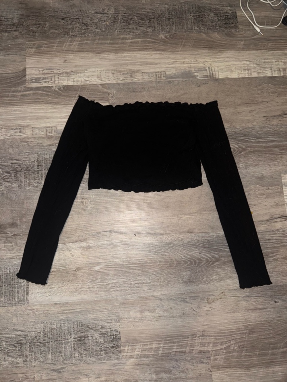Black Off-the-Shoulder Long Sleeve Crop Top